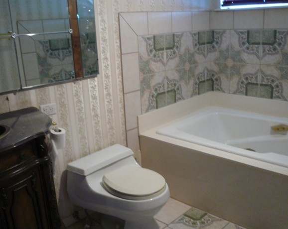 Bed-Bath 1