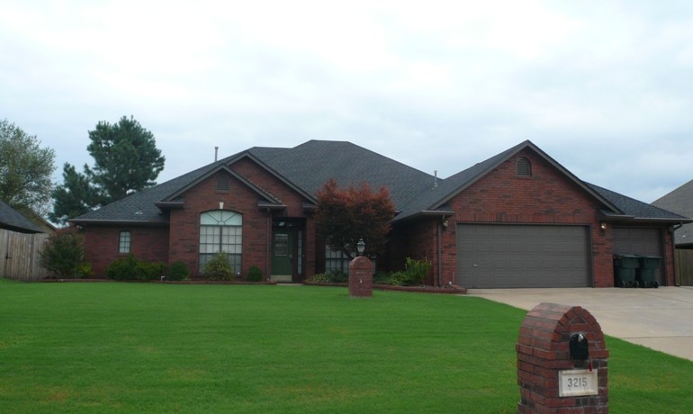 3215 Jeannie Ln