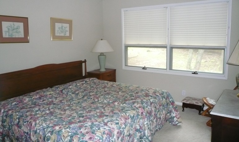 Bed 1