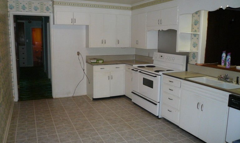 Kitchen 1