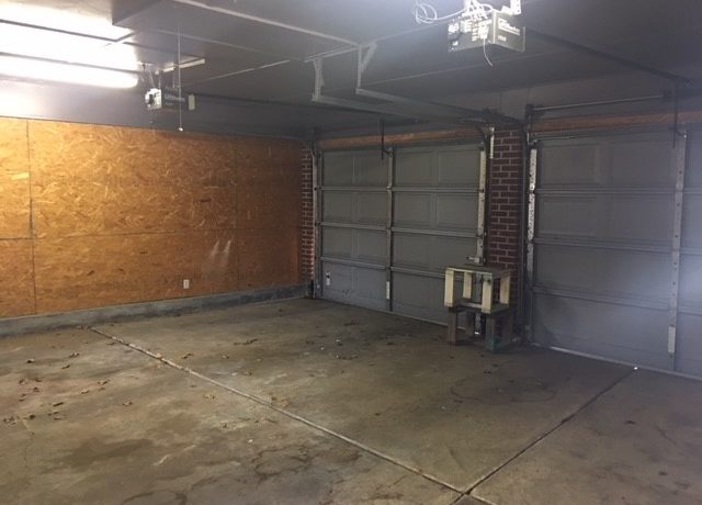 Garage 1