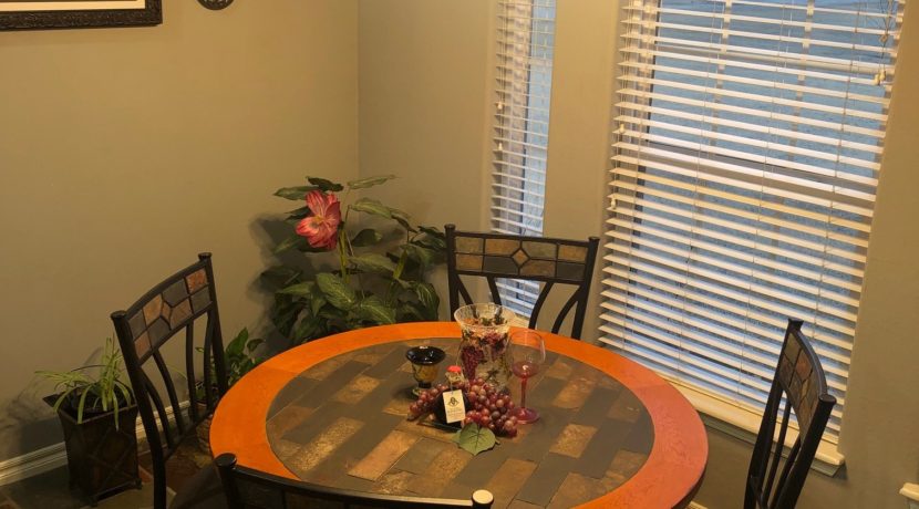 Breakfast Nook 1