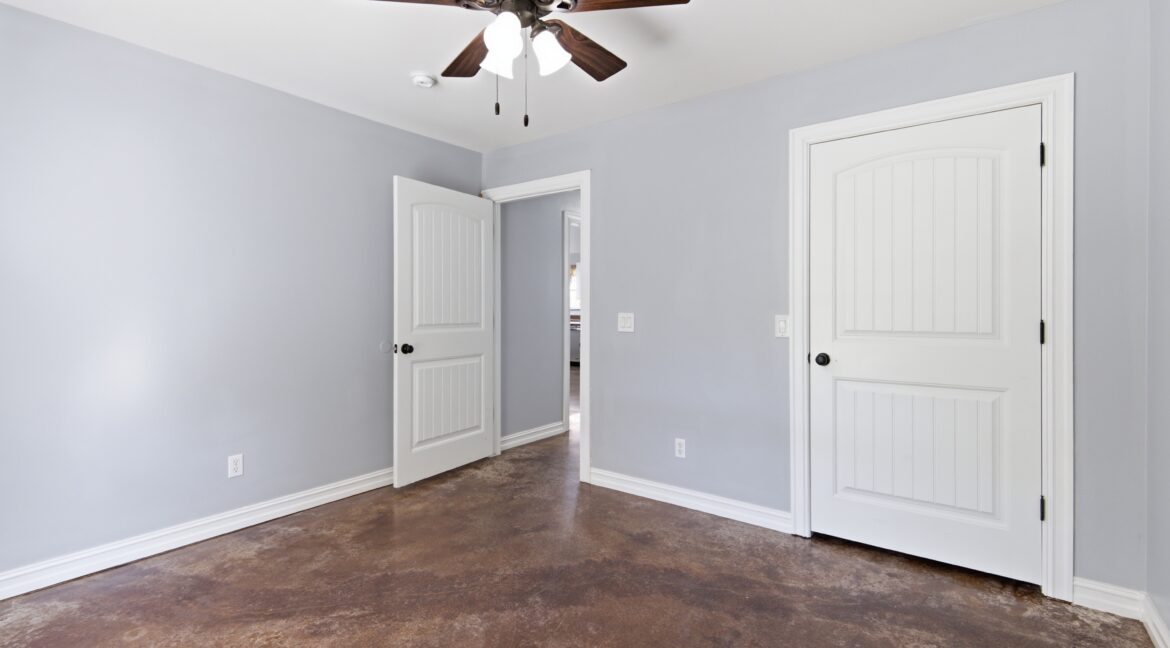 21-233-E-113th-St-200